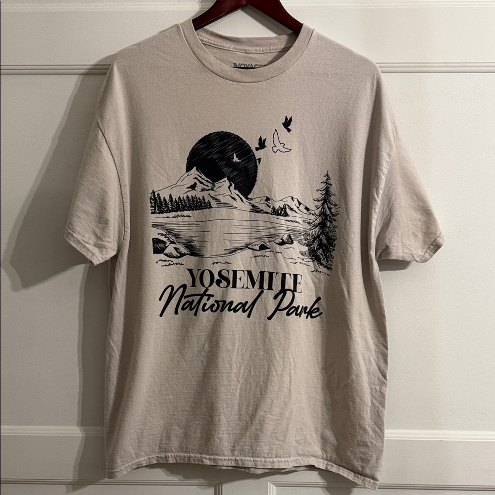 Yosemite National Park Graphic T-Shirt - Cream/Taupe